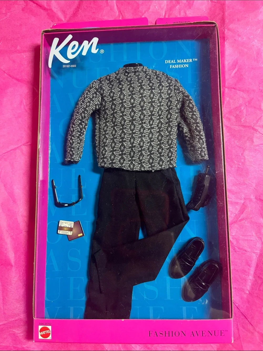Men's Black & White Knit Sweater